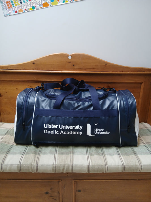 Retro Ulster University Kitbag